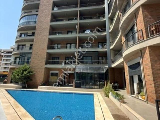 Balatçık'ta Siena Loft'ta Önü Açık, Havuzlu Site