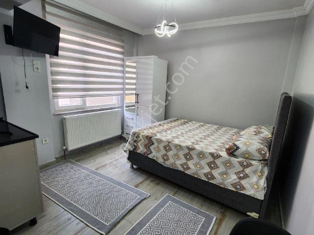 Balat Merkezde Full Eşyalı, Tüm Faturalar Dahil 1+0, Daireler