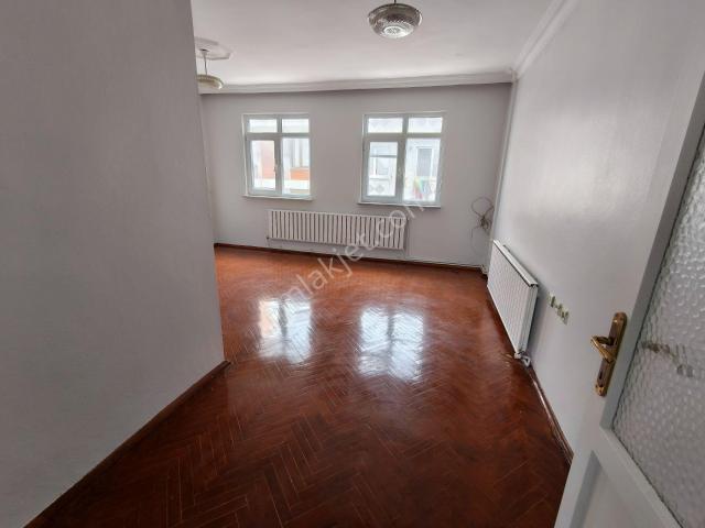 Balcıoğlundan Kartaltepe Mahallesinde Kiralık 100 M2 2+1 Daire