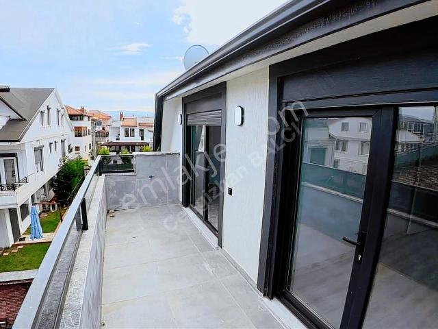 Balcıoğlundan Yalıda Denize İkinci Sıra Havuzlu Lüx 4+1 Villa