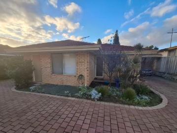 Balcatta Unit: 2 Bed, 1 Bath, 73m2, Courtyard, Carport & AC, Offers Invited