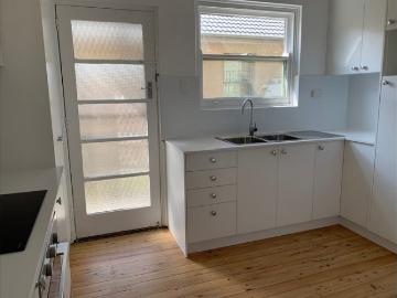 Balcombe Apartment 1