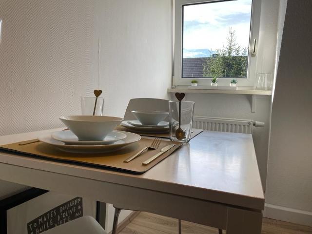 Balcony Fashionable and wonderful suite, Essen Amsterdam Apartments for Rent