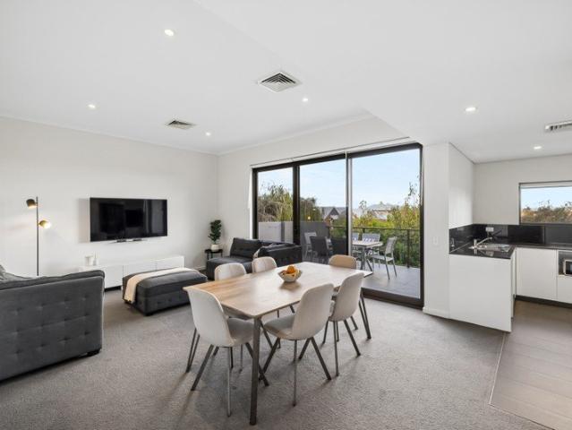 Balcony Living On Albany Highway's Doorstep