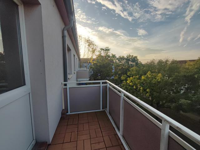 Bald bezugsfertig: 2 Zimmer und Balkon in Merseburg Süd