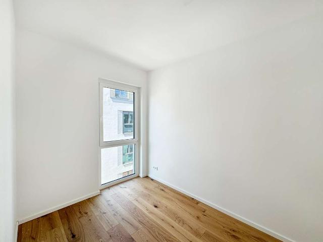 Bald bezugsfertige 3 Zimmer Wohnung mit Terrasse am Waldowpark