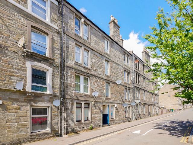 Baldovan Terrace, Dundee DD4, 1 bed flat to rent, £650 pcm | PrimeLocation