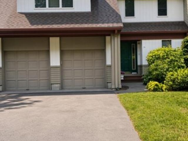 Baldwin Dr Unit,sharon, Condo For Sale