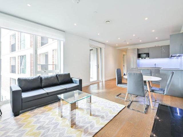 Baldwin Point, Elephant and Castle. 1 bed flat to rent £4,000 pcm £923 pw