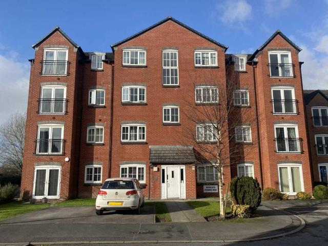 Baldwins Close, Royton 2 bed apartment to rent £900 pcm £208 pw