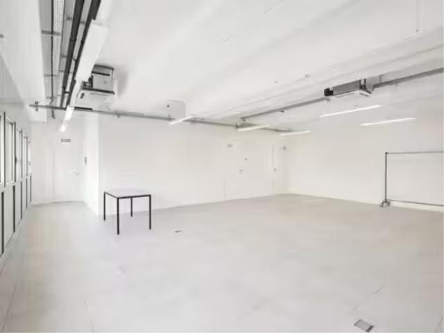Balerna moderne Büros/Labore/Showrooms