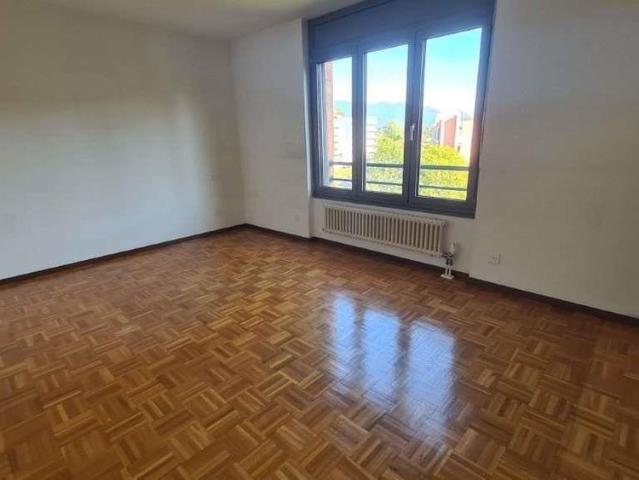BALERNA: LUMINOSO 4.5 LOC. CON TERRAZZA PARCO CONDOMINIALE