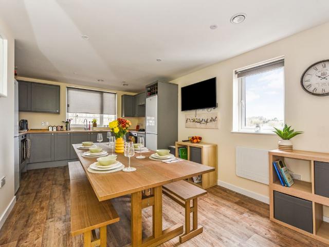 Balfour House, Winchester SO23, Room to rent, £825 pcm | PrimeLocation