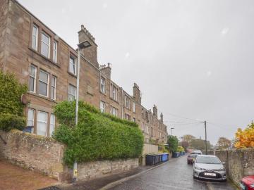 Balfour Place, Carnoustie, Angus DD7, 2 bed flat to rent, £750 pcm | PrimeLocation