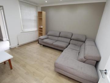 Balfour Road, Nottingham NG7 6 bed detached house to rent £3,198 pcm £738 pw