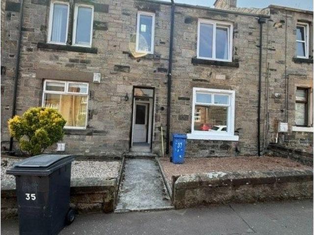 Balfour St, Kirkcaldy KY2, 2 bed flat to rent, £750 pcm | PrimeLocation