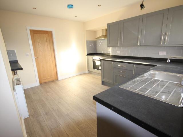 Balfour Street, Burton upon Trent DE13 1 bed apartment to rent £625 pcm £144 pw