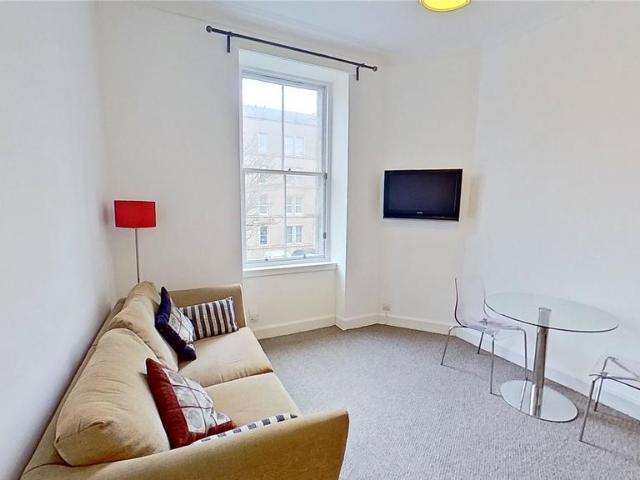 Balfour Street, Edinburgh, EH6 1 bed flat to rent £1,085 pcm £250 pw