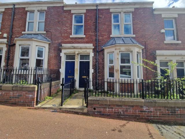 Balfour Street, Gateshead NE8, 2 bed flat to rent, £620 pcm | PrimeLocation