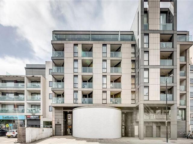 Balham Hill, London SW12 1 bed flat to rent £2,600 pcm £600 pw