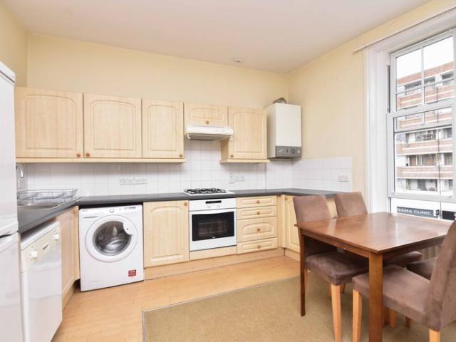 Balham Hill, London SW12, 2 bed flat to rent, £2,400 pcm | PrimeLocation
