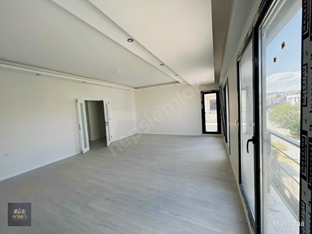 BALIKESİR ÇAYIRHİSAR MAH.SATILIK 6+2 350M2 GENİŞ TERASLI DUBLEX