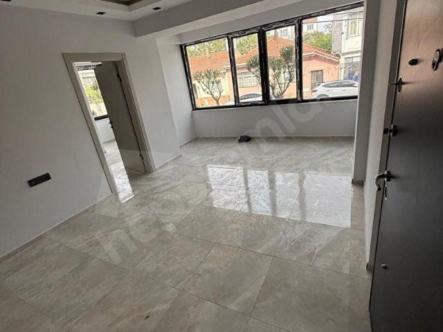 BALIKESİR GÖNEN RÜSTEM MAHALLESİ MODERN TASARIMLI LÜKS HAMAM KONSEPLİ ACİL SATILIK 1+1