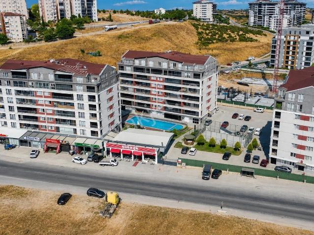 Balkan Girişi Denizkent'te Havuzlu Sitede 2+1