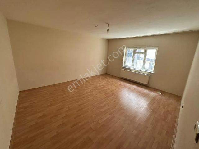 Balkan Gündüz'den Sütlüce Mahallesinde Kiralık 2+1 Daire