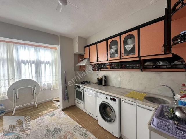 Balkan Sitesinde 3+1 125m2 Yüksek Giriş Satılık Daire