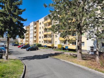 BALKONWOHNUNG sucht JUNGE FAMILIE