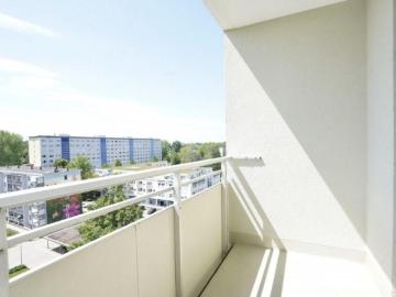 Balkon / Dusche / Ebenerdiger Aufzug