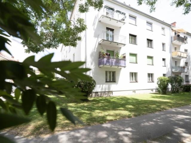 BALKON I 2 ZIMMER I GEIDORF I FISCHGRÄTPARKETT I 2. STOCK I ZENTRALE LAGE I PROJEKT WOHNEN