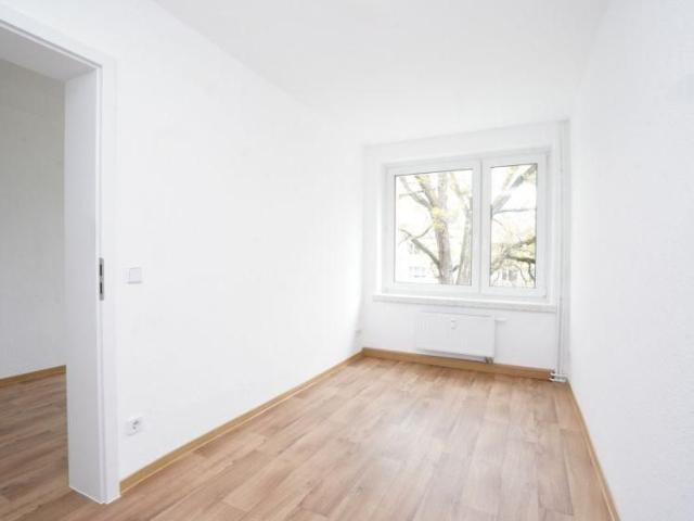 Balkon / Perfekte Lage / Dusche