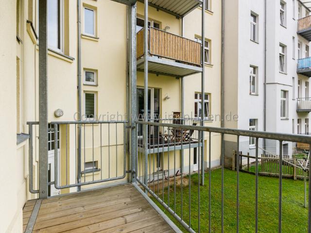 Balkon Tageslichtbad Badewanne Aufzug | 2 Zimmer Wohnung Plauen Seehaus