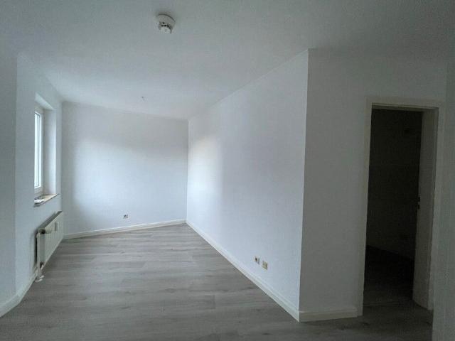 Balkon – Tiefgarage | 1 Zimmer Wohnung Auerbach Zentrum