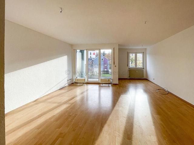 Balkon – Tiefgarage | 1 Zimmer Wohnung Auerbach Zentrum
