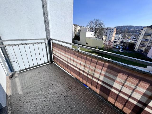 Balkon und Aufzug in der Innenstadt von Gera nahe dem Süd Bahnhof!