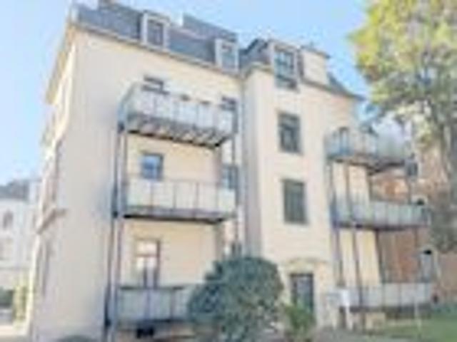 Balkon und EBK: kompakte 2 Zimmer in Löbtau