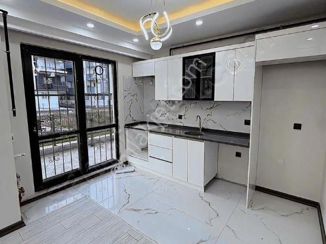 Balkonlu 1+1 Lüks Yüksek Giriş Sıfır Kullanışlı Ferah Daire