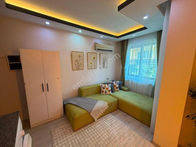 Balkonlu Ön Cephe Lüx Eşyalı Çınar Mevki 1+1 Satılık Apart