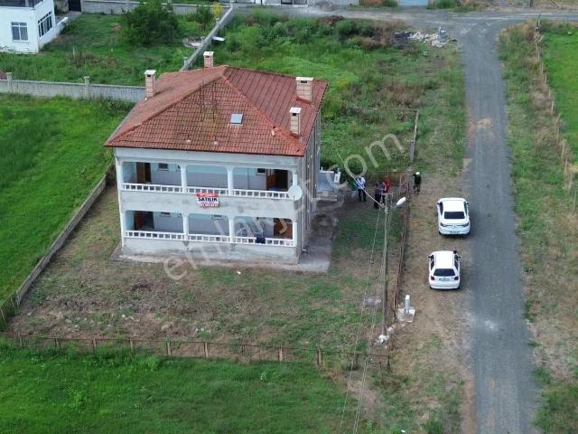 Ballıca Da 440m2 Üzerinde 2.5 Katlı Ev