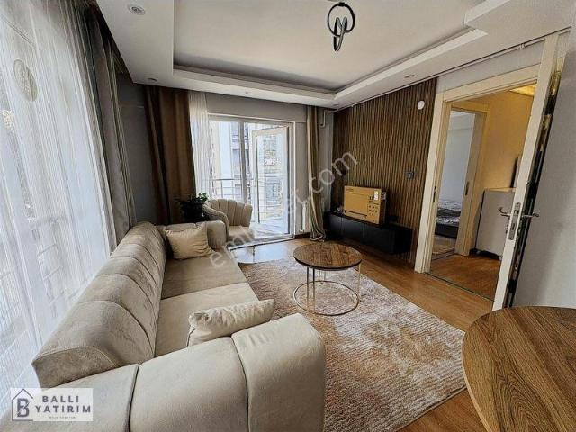 Ballı Yatırım'dan Merkezde Çift Balkonlu 2+1 Kiralık Daire