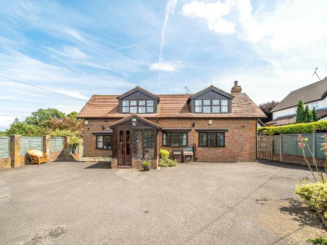 Ballinger, Great Missenden HP16, 4 bed detached house to rent, £3,750 pcm | PrimeLocation