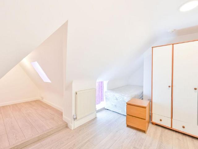 Ballogie Avenue, NW10, Neasden. 9 bed semi detached house to rent £7,250 pcm £1,673 pw