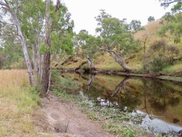 Land to rent in Victoria