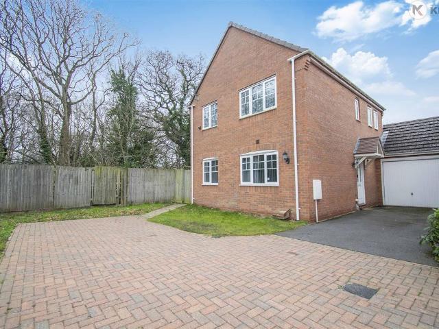 Balmoral Way, Birmingham B14, 3 bed property to rent, £1,500 pcm | PrimeLocation