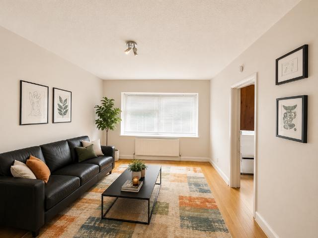 Balmoral Court, London W5 1 bed ground floor flat to rent £1,650 pcm £381 pw