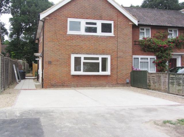 Balmoral Drive, Woking GU22, 2 bed maisonette to rent, £1,600 pcm | PrimeLocation