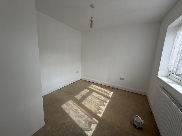 Balmoral Drive, Hayes UB4, 3 bed end terrace house to rent, £2,300 pcm | PrimeLocation